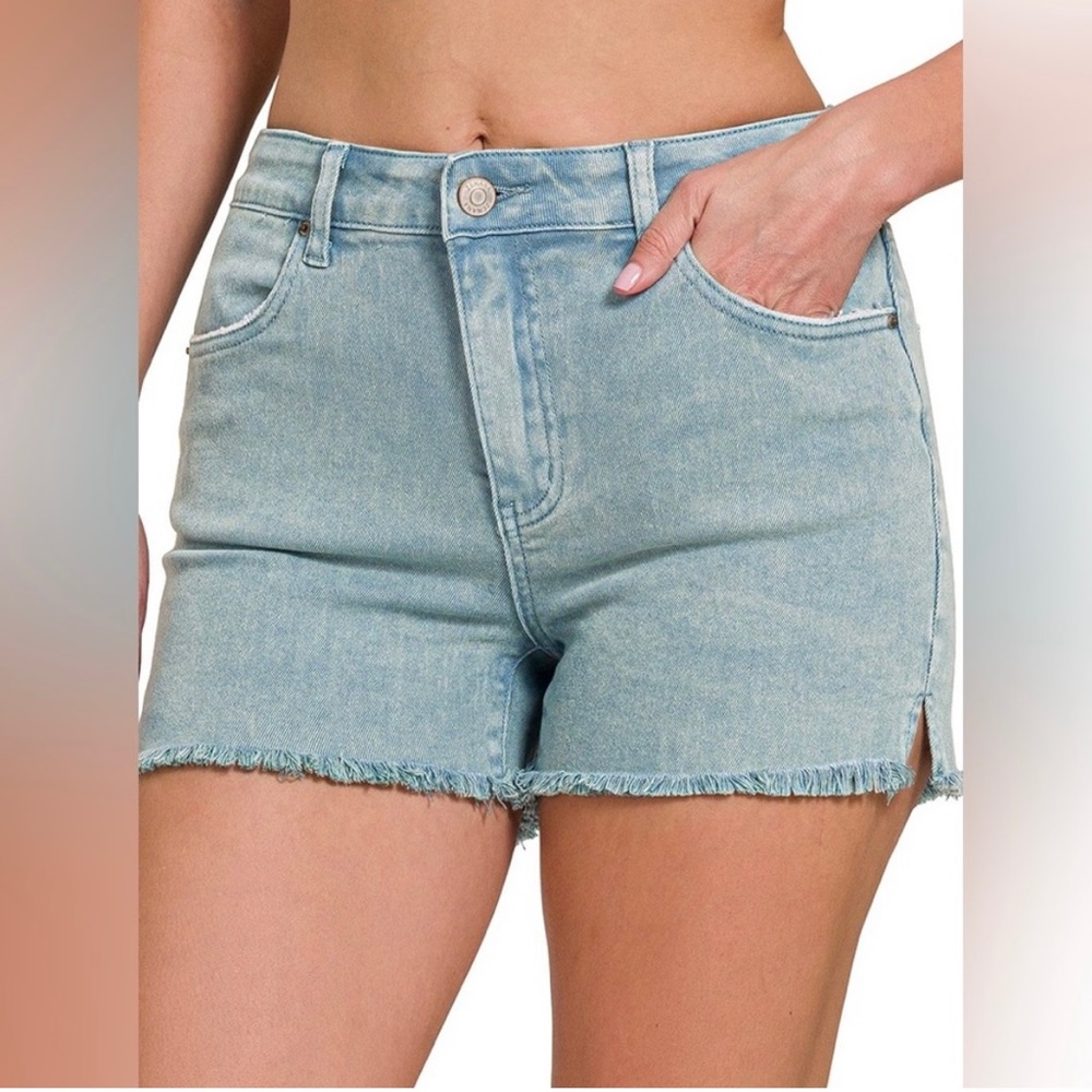 Zenana shorts, NEW with tags, S